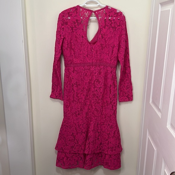 Venus Lace Symmetric Chic Lace Front Slit Dress Size 10 - Picture 10 of 15